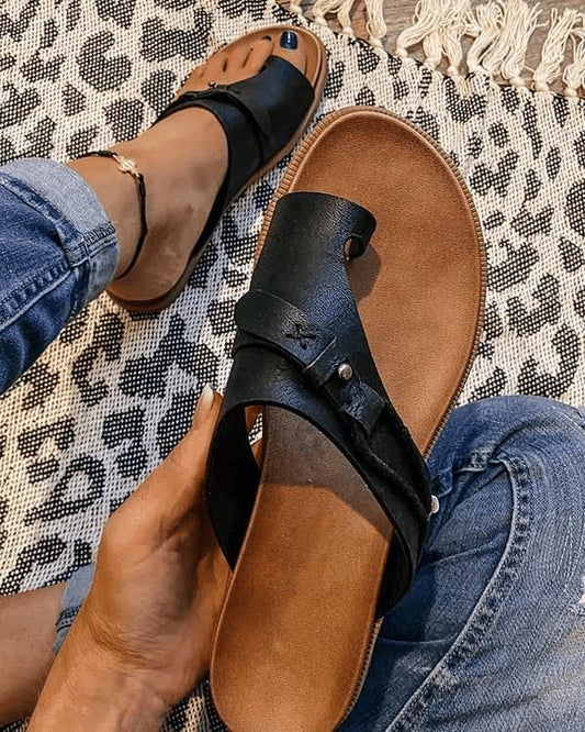 Women's Toe Ring Barefoot Flat Sandals | Minimal Everyday Front