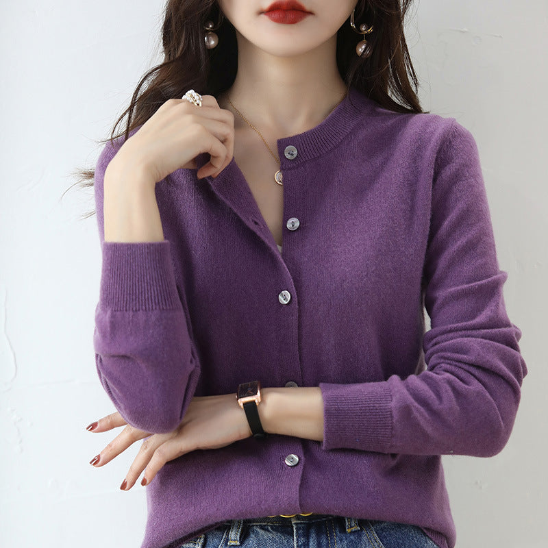 Pull boutonné en vison coupe régulière pour femmes