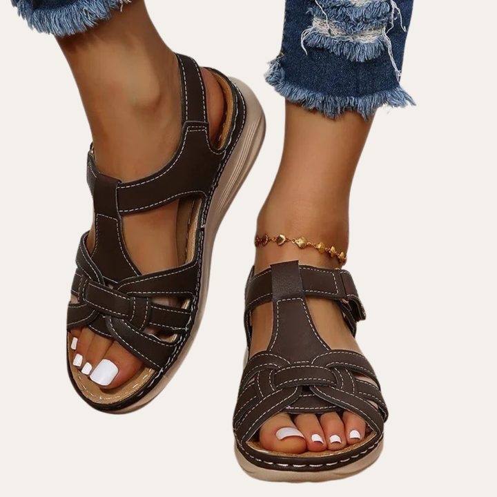Orthopädische Sandalen für Damen | Vestea