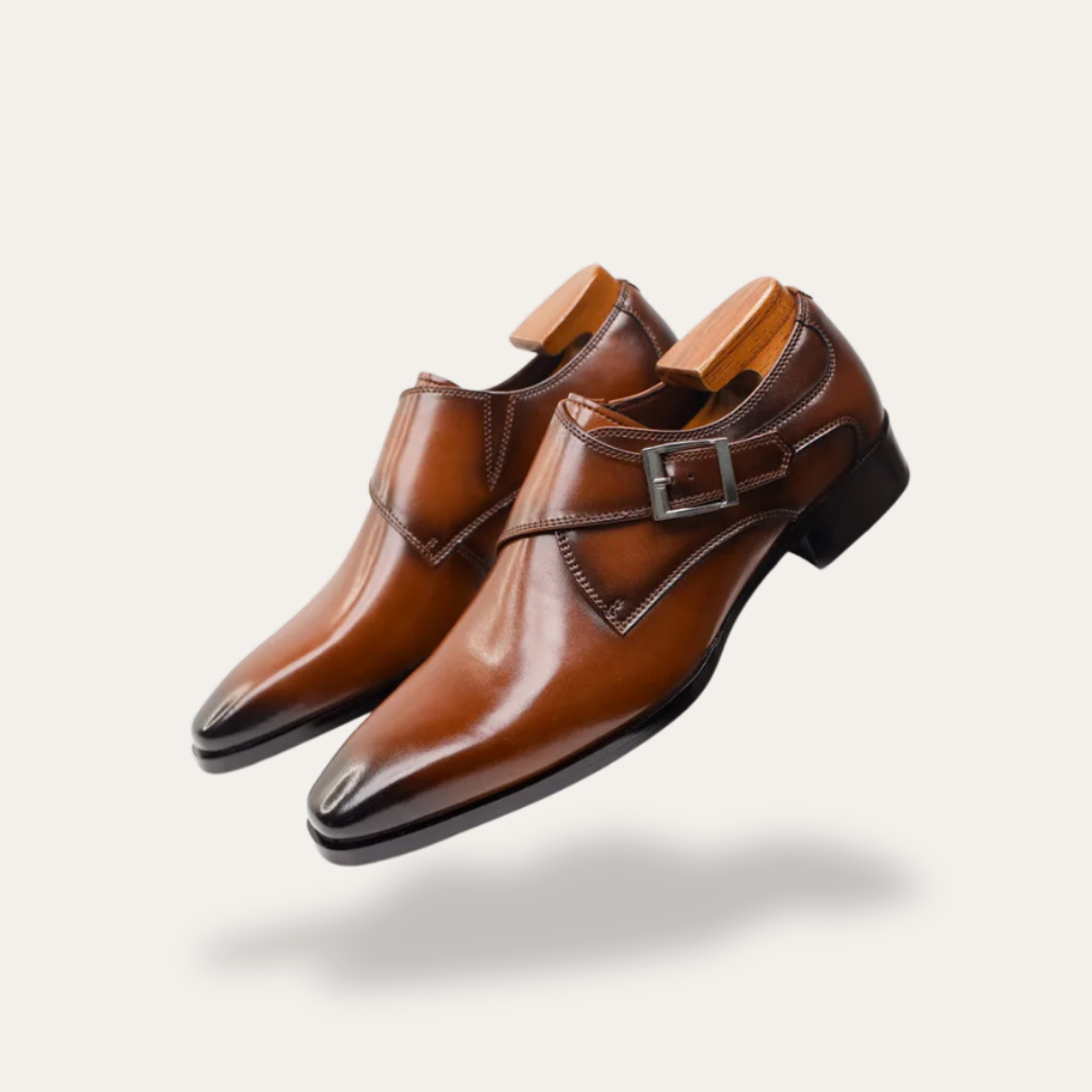 Orthopädische Schuhe für Herren mit Schnalle | Vestea