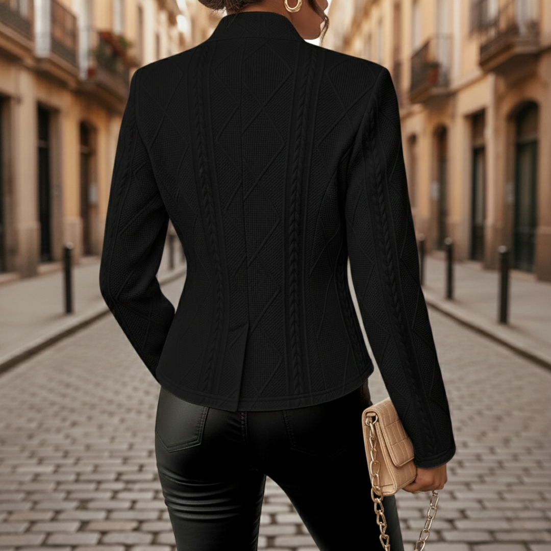 Elegante Damen-Strickjacke mit Knopfleiste | Vestea