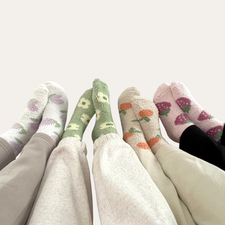 Women's cozy socks set with pattern and comfortable fit | Vestea