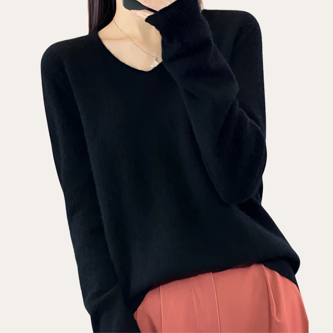 V-Ausschnitt Pullover für Damen aus weichem Material | Vestea
