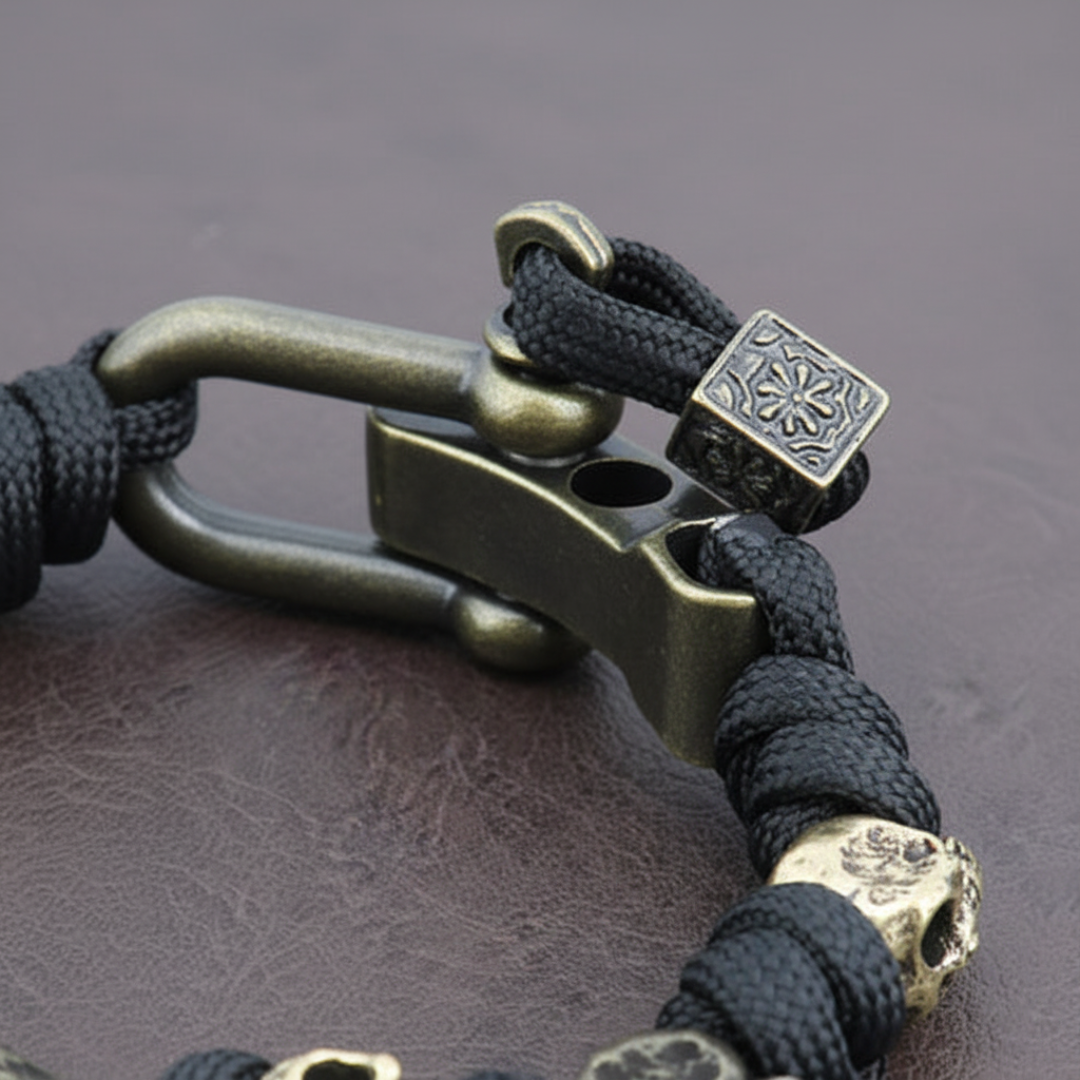 Herren-Paracord-Armband mit Metall-Schädeln | Vestea