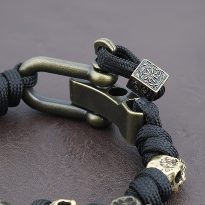 Herren-Paracord-Armband mit Metall-Schädeln | Vestea