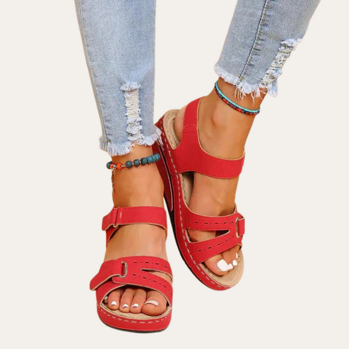 Orthopädische Wedgesandalen für Damen | Vestea