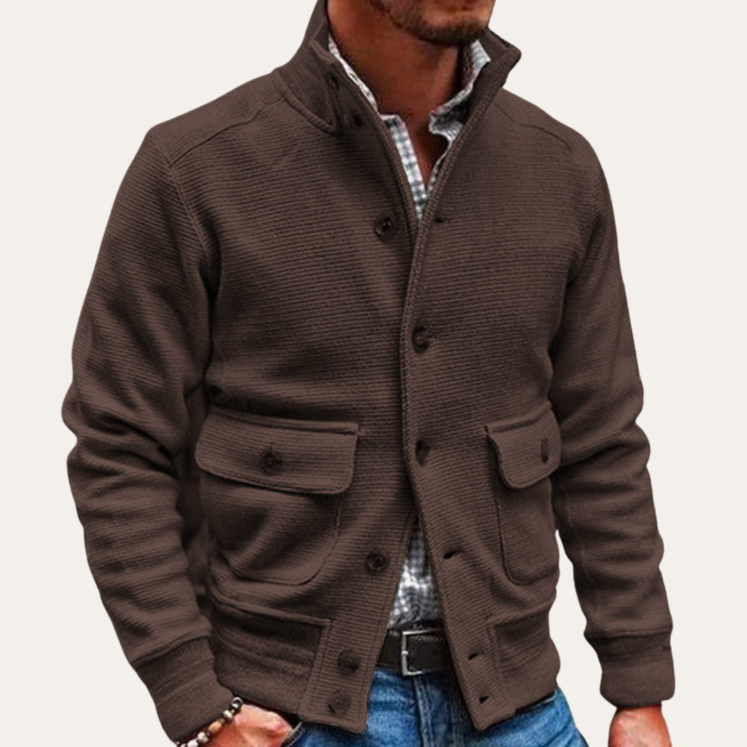 Herren Strickjacke mit Knopfleiste und Taschen | Vestea