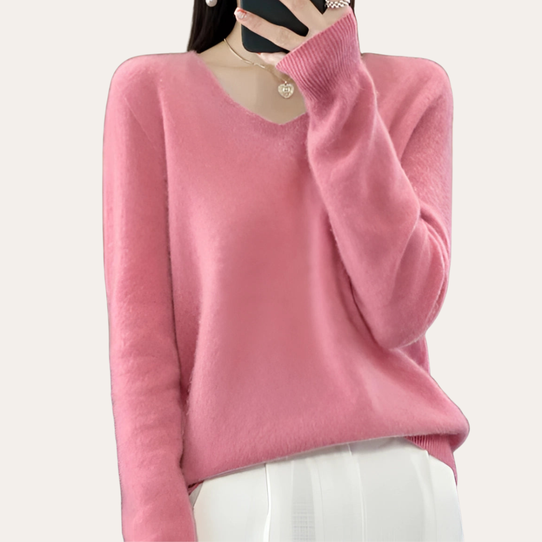 V-Ausschnitt Pullover für Damen aus weichem Material | Vestea
