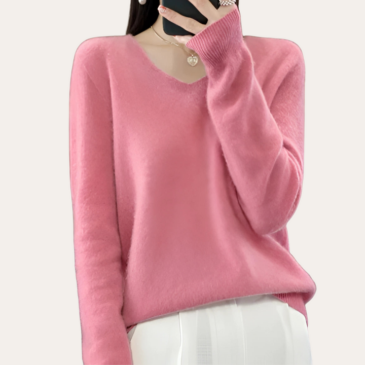 V-Ausschnitt Pullover für Damen aus weichem Material | Vestea