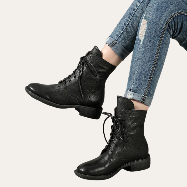 Orthopädische Leder Stiefel mit Schnürung für Damen | Vestea