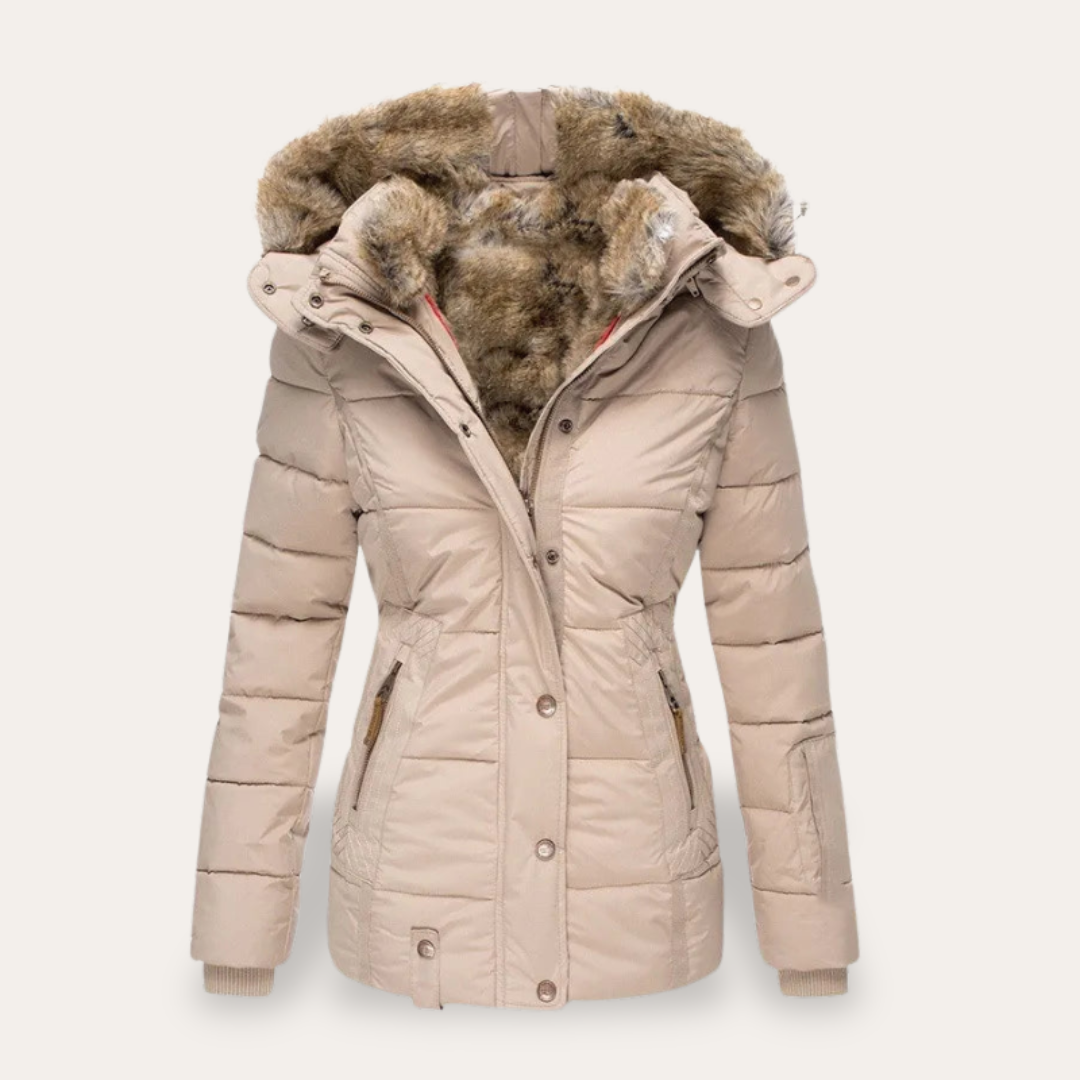 Winterjacke Damen mit Kapuze und Kunstfell | Vestea