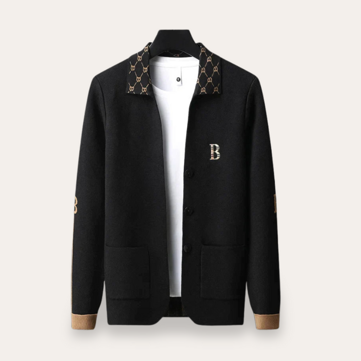 Herren Strickjacke mit Monogrammkragen | Vestea