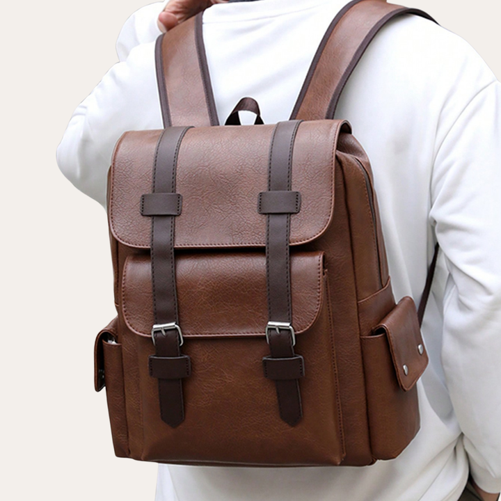 Herren Rucksack aus Lederimitat mit verstellbaren Riemen | Vestea