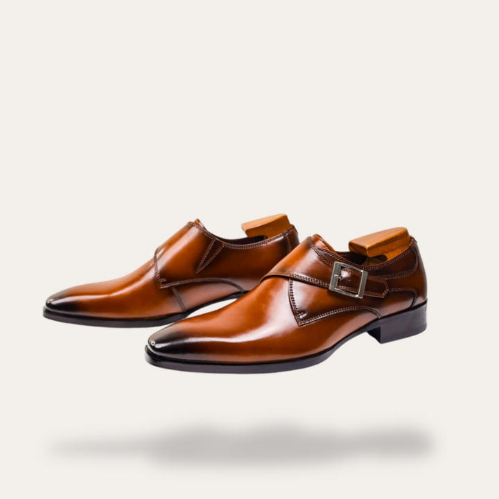 Orthopädische Herrenschuhe mit Schnallenverschluss | Vestea