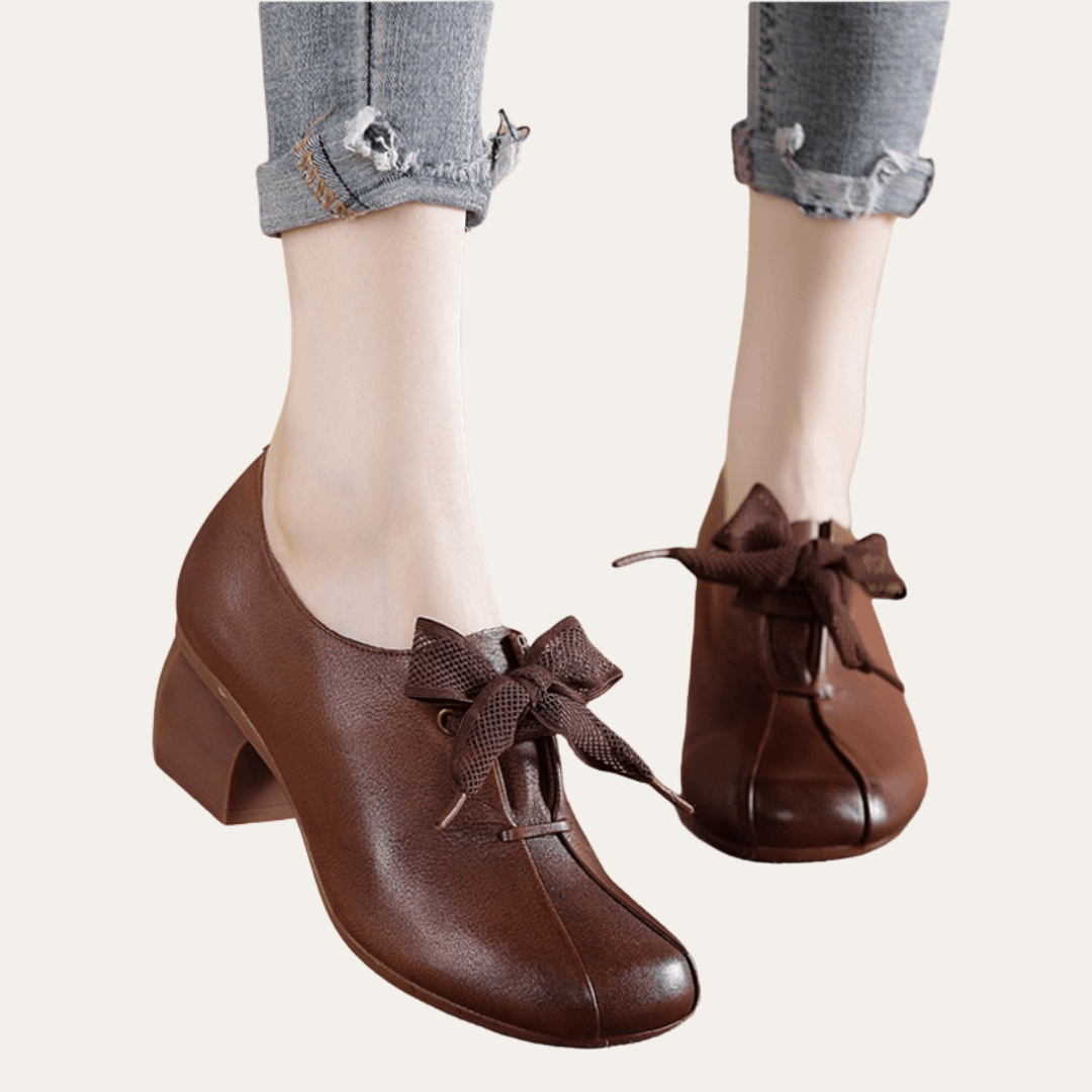 Orthopädische Pumps mit Schleife und Blockabsatz für Damen | Vestea