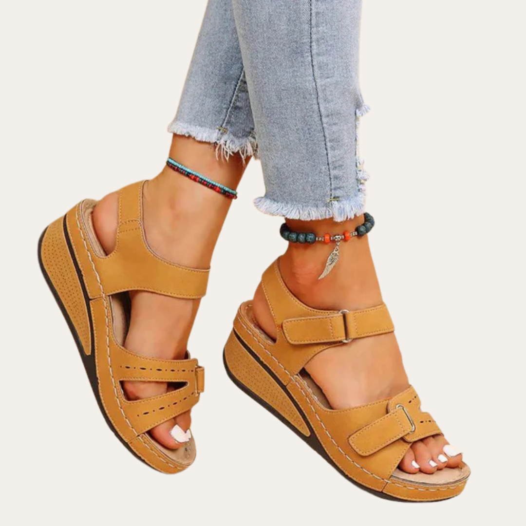 Orthopädische Wedgesandalen für Damen | Vestea