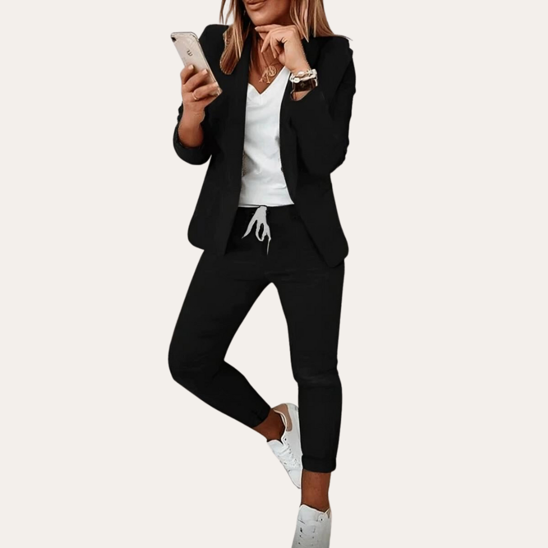 Damen Freizeitanzug mit Blazer und Hose | Vestea
