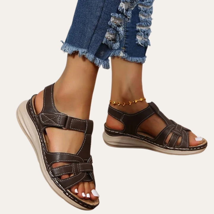 Orthopädische Sandalen für Damen | Vestea