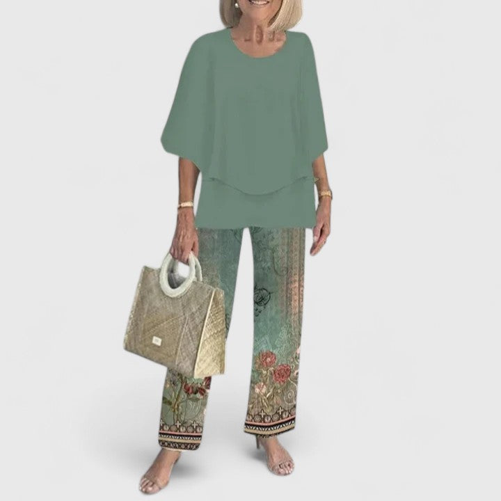 Women's Two-Piece Outfit Set Lightweight Relaxed Fit Top And Pants