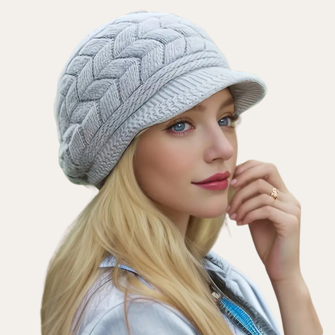 Strickmütze mit Zopfmuster für Damen | Vestea