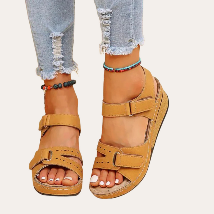 Orthopädische Wedgesandalen für Damen | Vestea