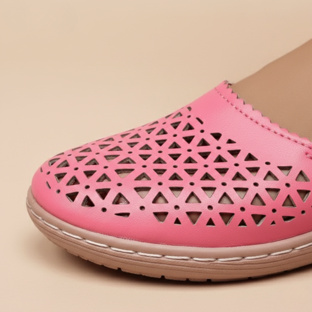 Chaussures orthopédiques à enfiler pour femmes avec découpes