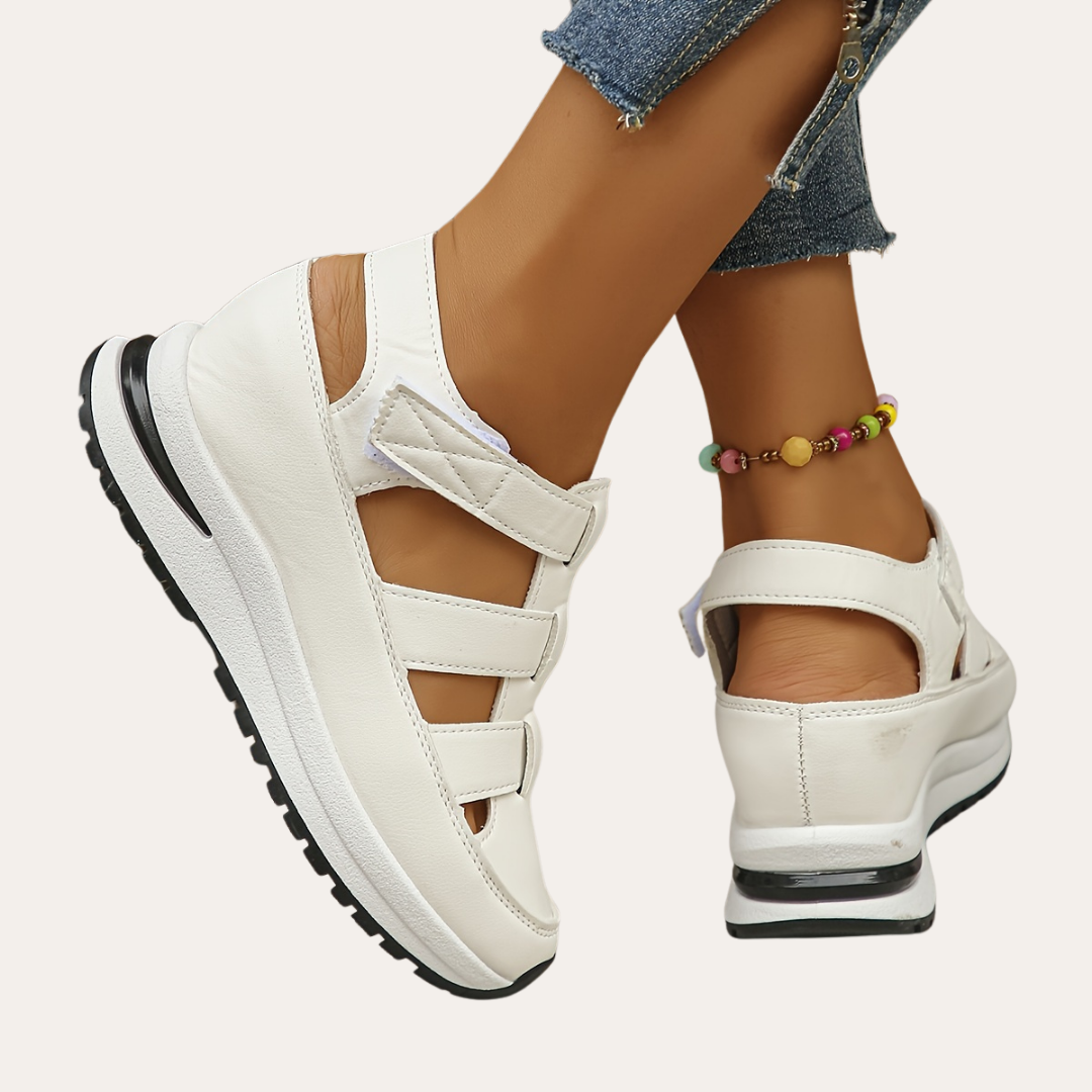 Orthopädische Sandalen für Damen - Komfortable, atmungsaktive Lederschuhe mit Riemen | Vestea