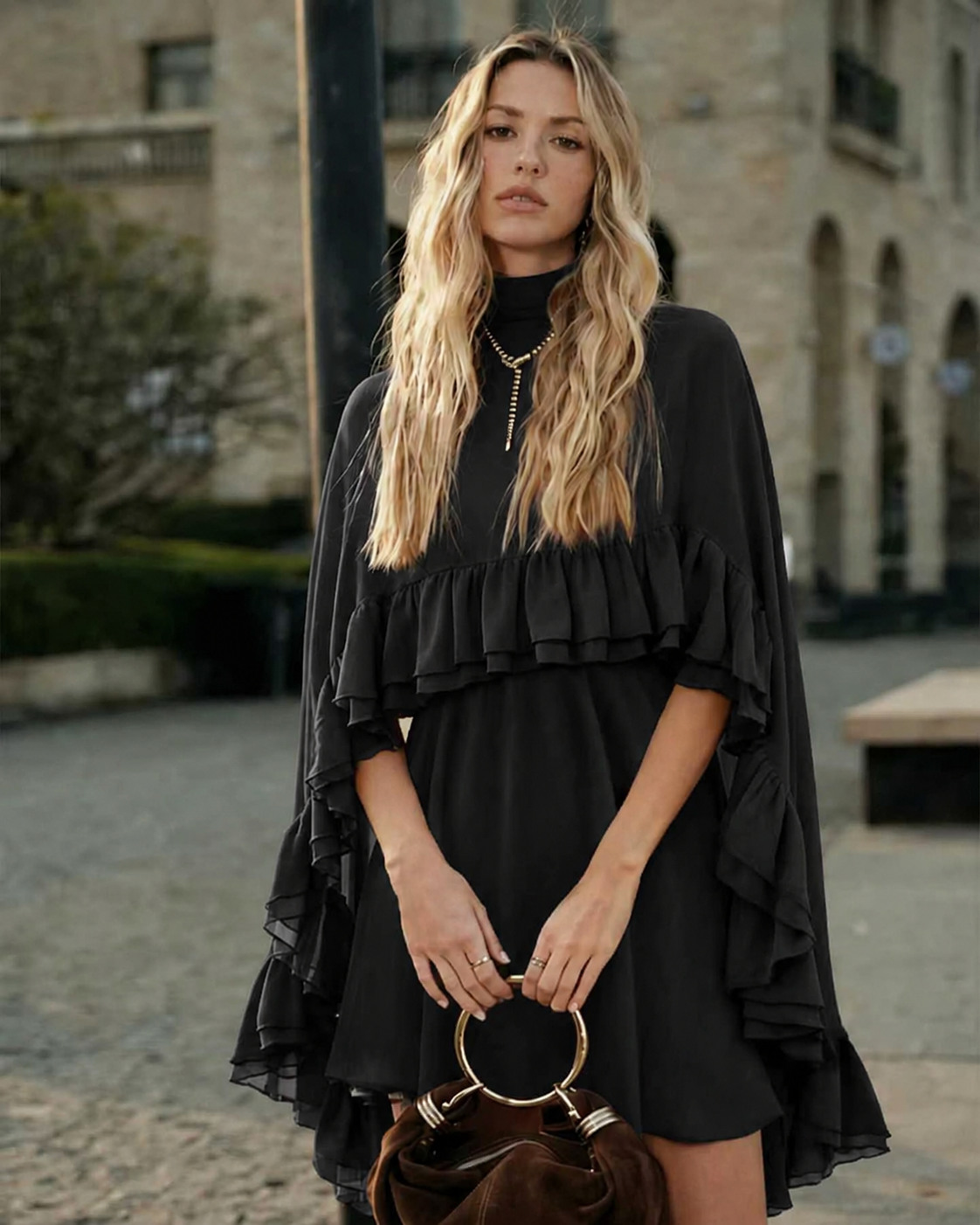 Robe courte pour femme en mousseline de soie à volants superposés | Cape