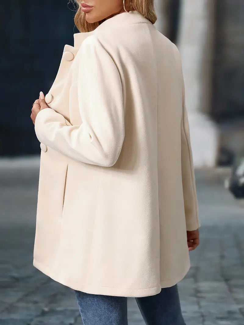 Manteau femme court col montant fermeture à boutons mi-longueur