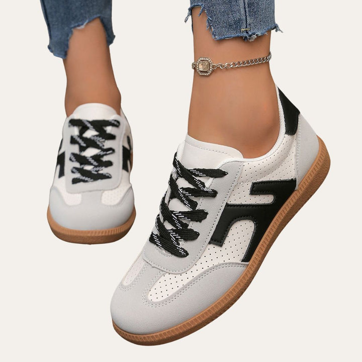 Damen Orthopädische Leder-Sneaker – Bequeme Freizeitschuhe mit Fußbett, Weicher Sohle & Ergonomischer Passform | Vestea