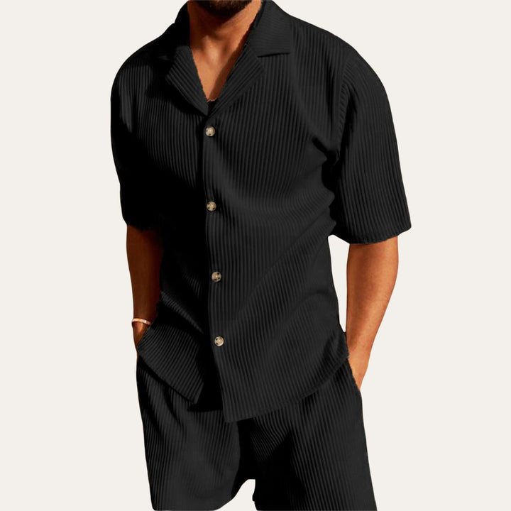 Plissiertes Urlaubs-Hemd & Shorts Set | Vestea
