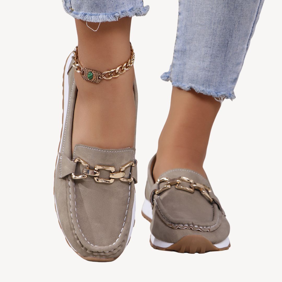 Damen Orthopädische Wildleder-Loafer mit Kette | Vestea