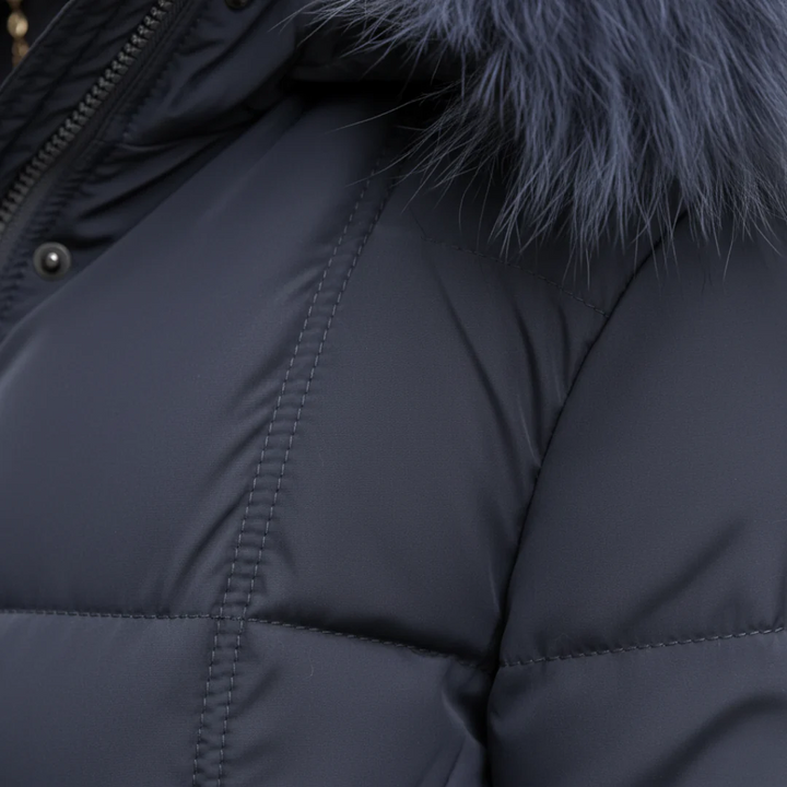 Damen Winterjacke mit Kapuze und Pelzkragen | Vestea