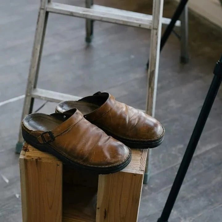 Men's Heel Strap Mules | Slip-On Close Up