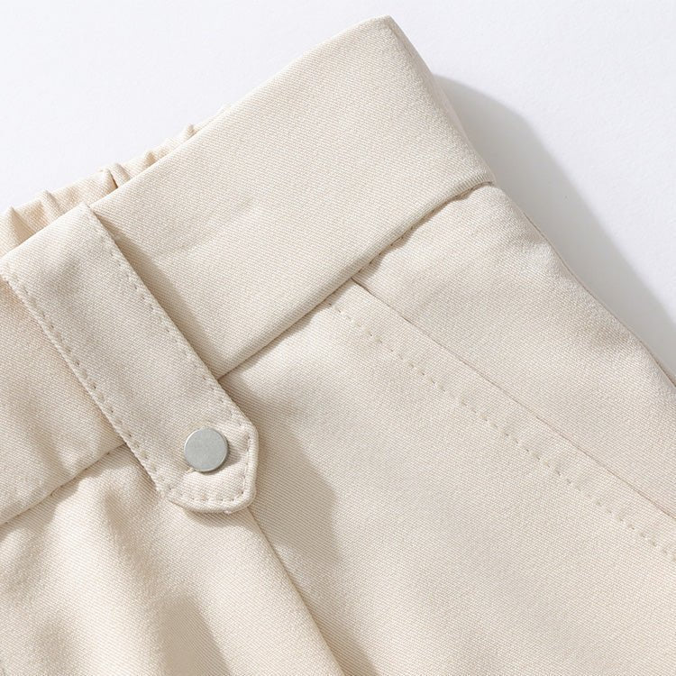 Men's Pleated Chino Trousers | Relaxed Fit Angle