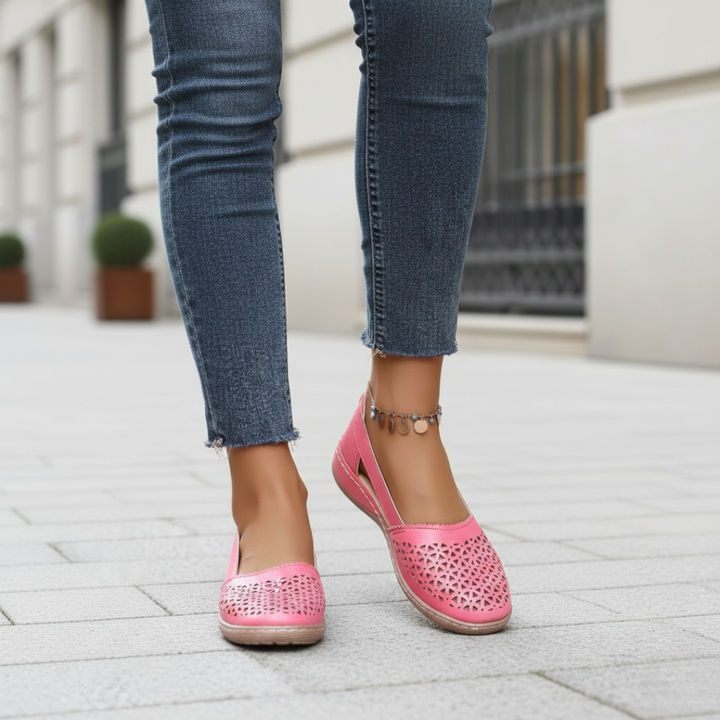 Chaussures orthopédiques à enfiler pour femmes avec découpes