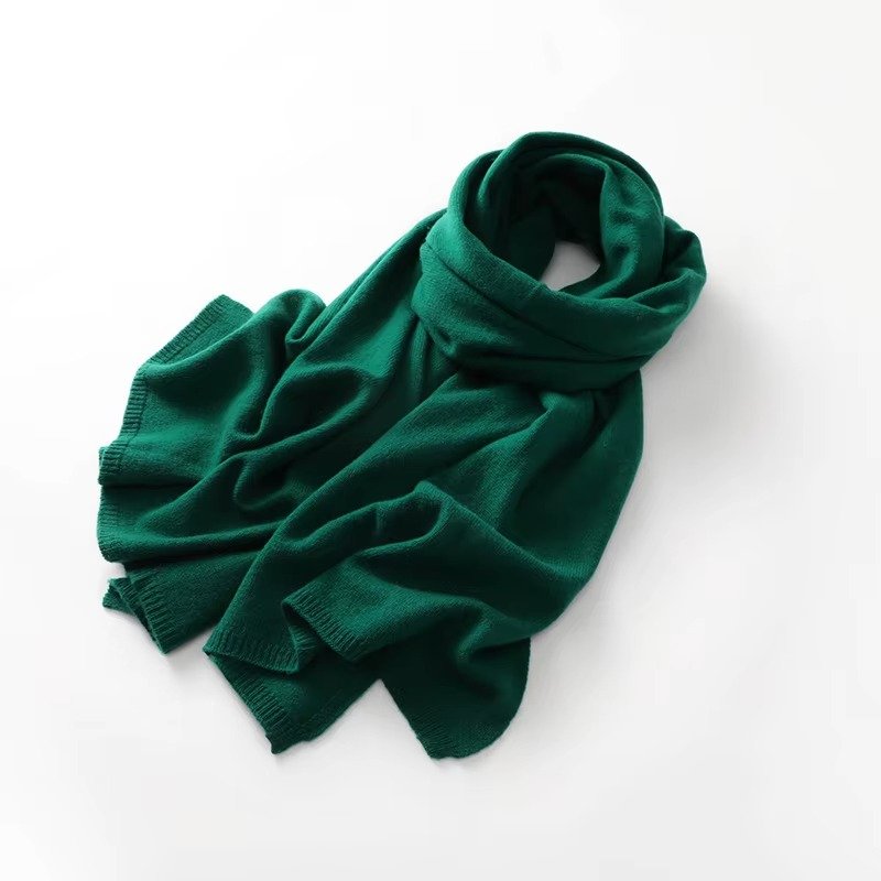 Unisex Ribbed Knit Scarf | Luxury Winter Wrap Close Up