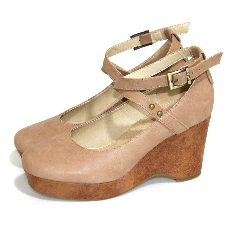 Women's Chunky Platform Mary Jane Heels | Buckle Strap Lifestyle