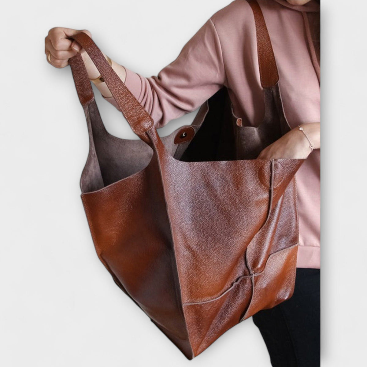 Women's Oversized Leather Weekender Bag | Structured Carry Full