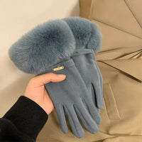 Women's Plush Cuff Winter Gloves | Suede Faux Fur Close Up