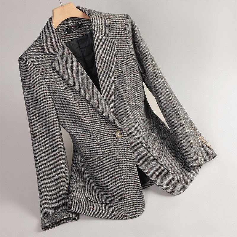 Women's Speckled Wool Blazer | Patch Pocket Tailored Fit Detail